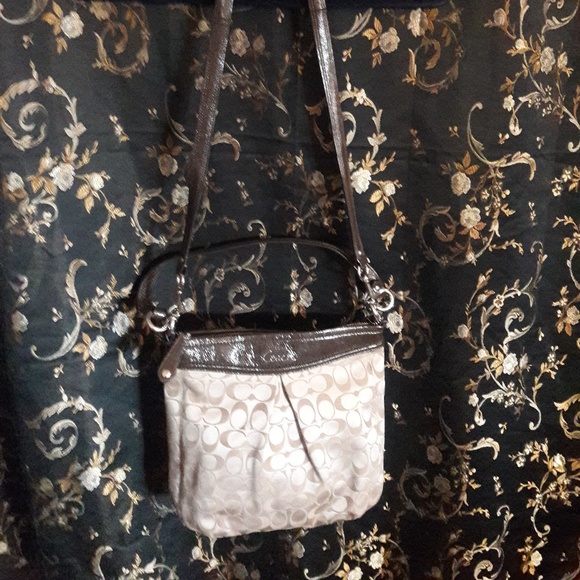 Coach Ashley Signature Hippie - Picture 5 of 8